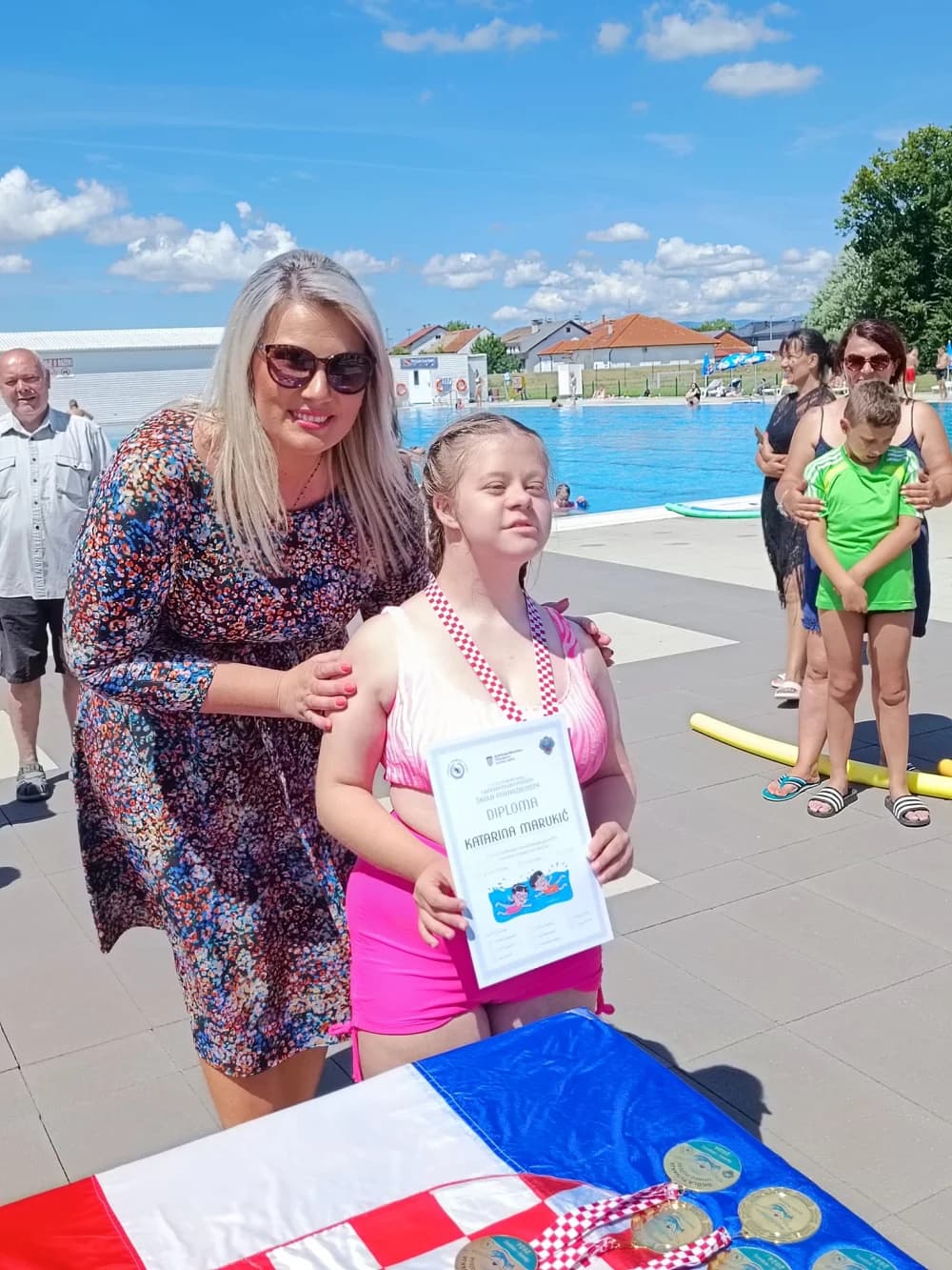 Završila Škola plivanja za djecu s tjelesnim i intelektualnim teškoćama: Svim polaznicima dodijeljene diplome