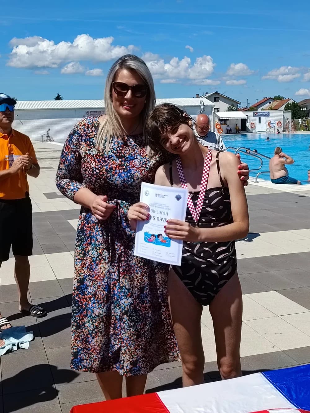 Završila Škola plivanja za djecu s tjelesnim i intelektualnim teškoćama: Svim polaznicima dodijeljene diplome