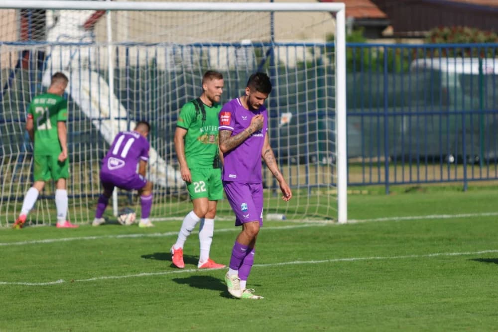 /FOTOGALERIJA/ NK Kutjevo - NK Osijek 1:4