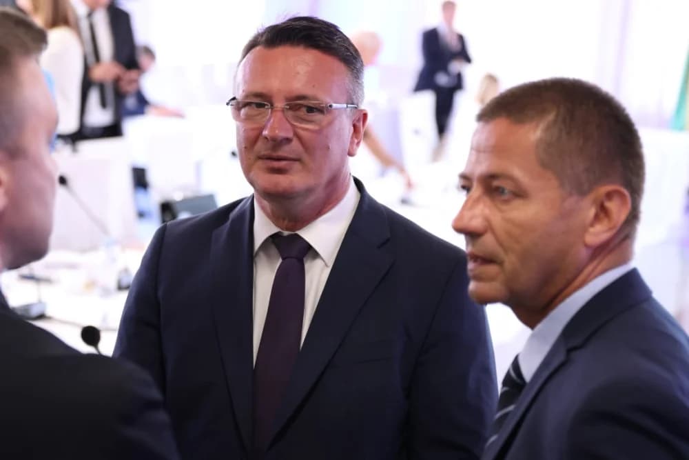 Plodonosna Sjednica Savjeta za Slavoniju u Jakšiću: Uručena Odluka o financiranju Regionalnog distribucijskog centra za voće i povrće u Požegi