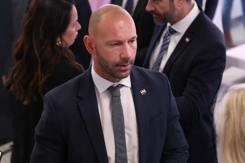 Plodonosna Sjednica Savjeta za Slavoniju u Jakšiću: Uručena Odluka o financiranju Regionalnog distribucijskog centra za voće i povrće u Požegi