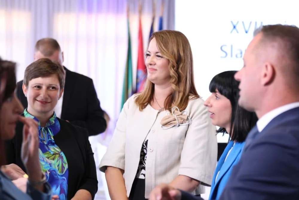 Plodonosna Sjednica Savjeta za Slavoniju u Jakšiću: Uručena Odluka o financiranju Regionalnog distribucijskog centra za voće i povrće u Požegi