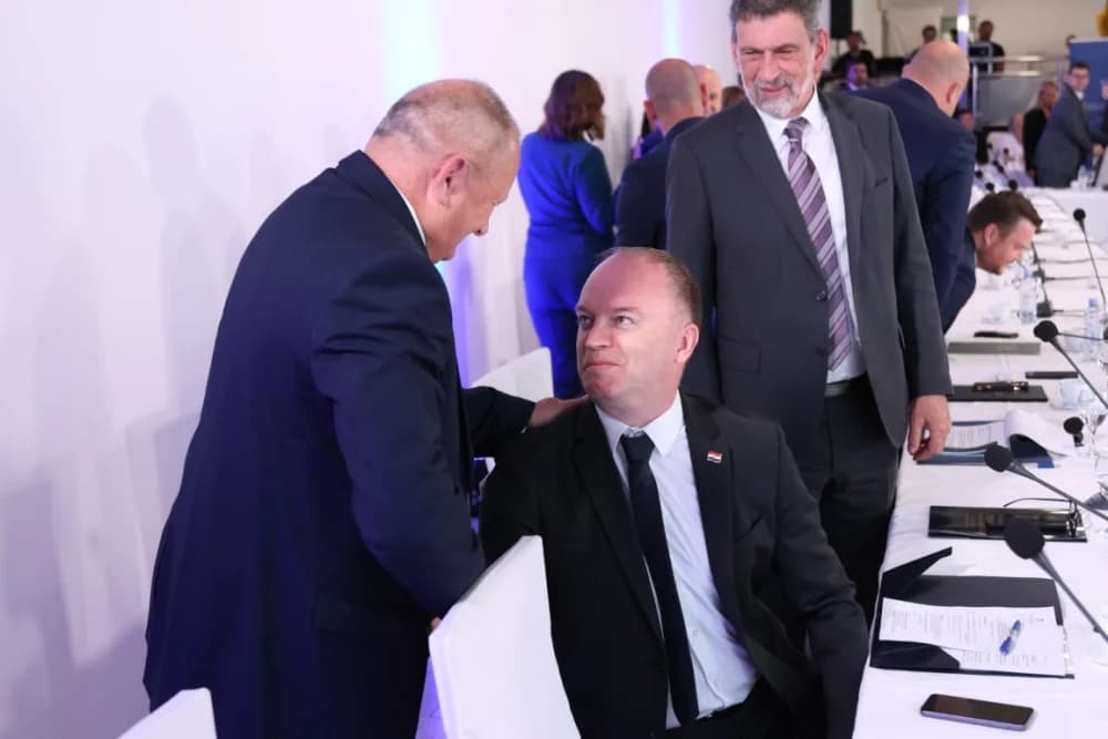 Plodonosna Sjednica Savjeta za Slavoniju u Jakšiću: Uručena Odluka o financiranju Regionalnog distribucijskog centra za voće i povrće u Požegi