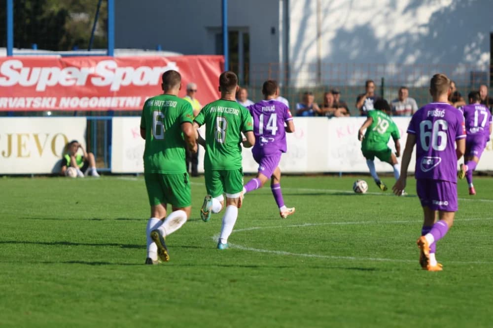 /FOTOGALERIJA/ NK Kutjevo - NK Osijek 1:4