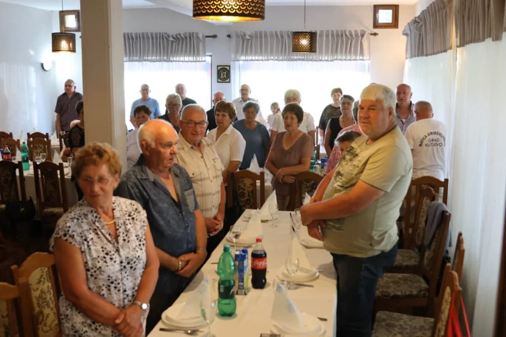 MATICA UMIROVLJENIKA KUTJEVO: Okupljaju se dva puta tjedno, a omogućeno im je mjerenje krvnog tlaka