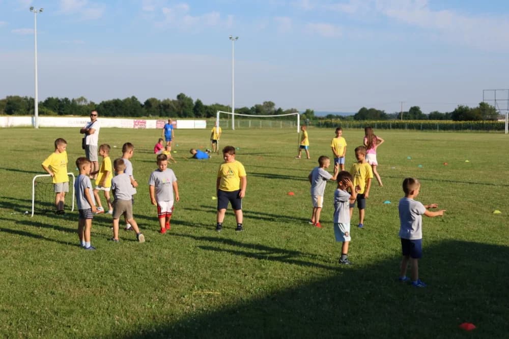 Stotinu mališana sudjelovalo na Ljetnim sportskim igrama djece u Vetovu