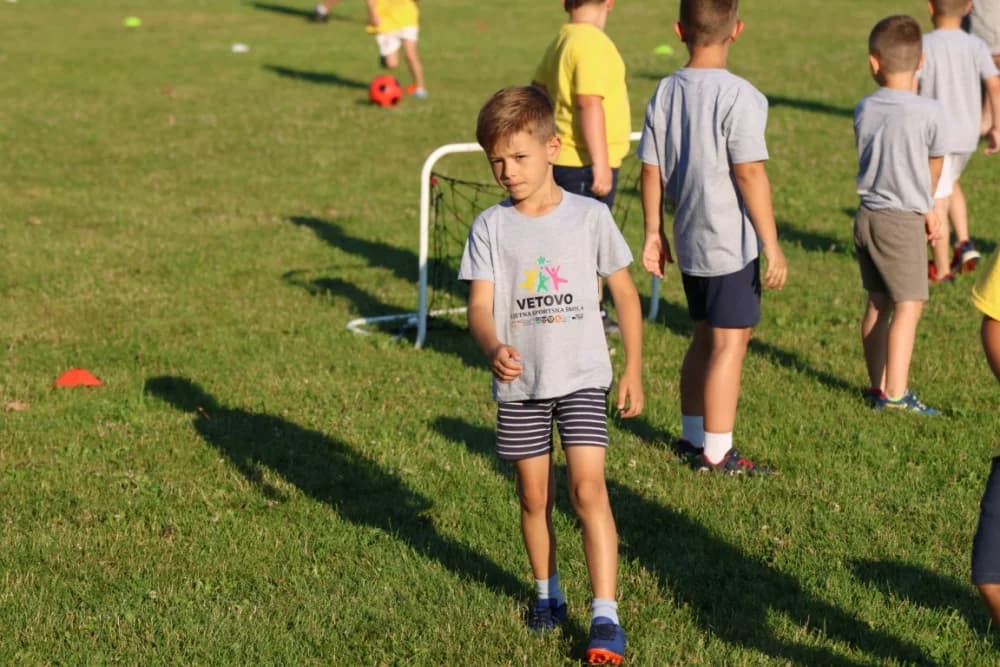 Stotinu mališana sudjelovalo na Ljetnim sportskim igrama djece u Vetovu