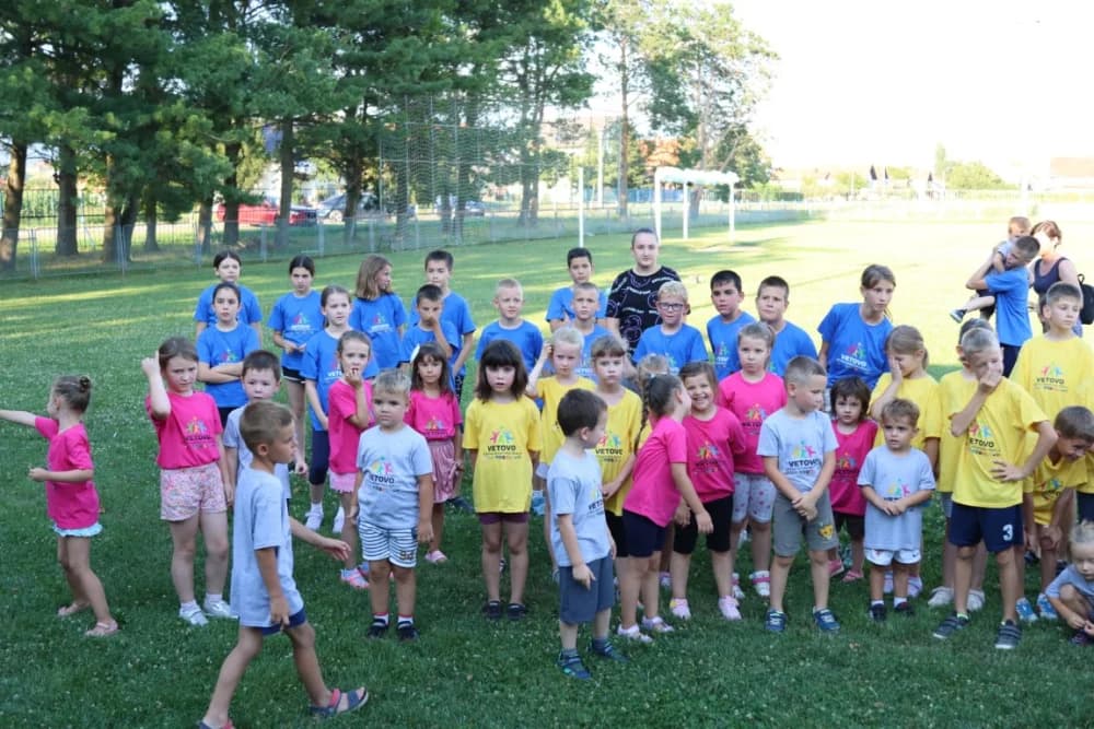 Stotinu mališana sudjelovalo na Ljetnim sportskim igrama djece u Vetovu