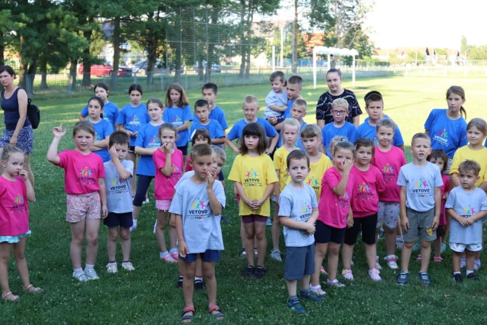 Stotinu mališana sudjelovalo na Ljetnim sportskim igrama djece u Vetovu