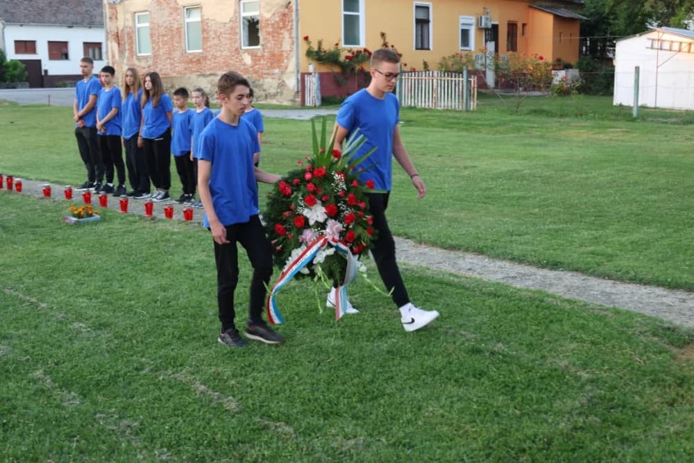 Uz Bekteške ljetne noći odana počast poginulom sumještaninu-hrvatskom vitezu Draganu Jajiću