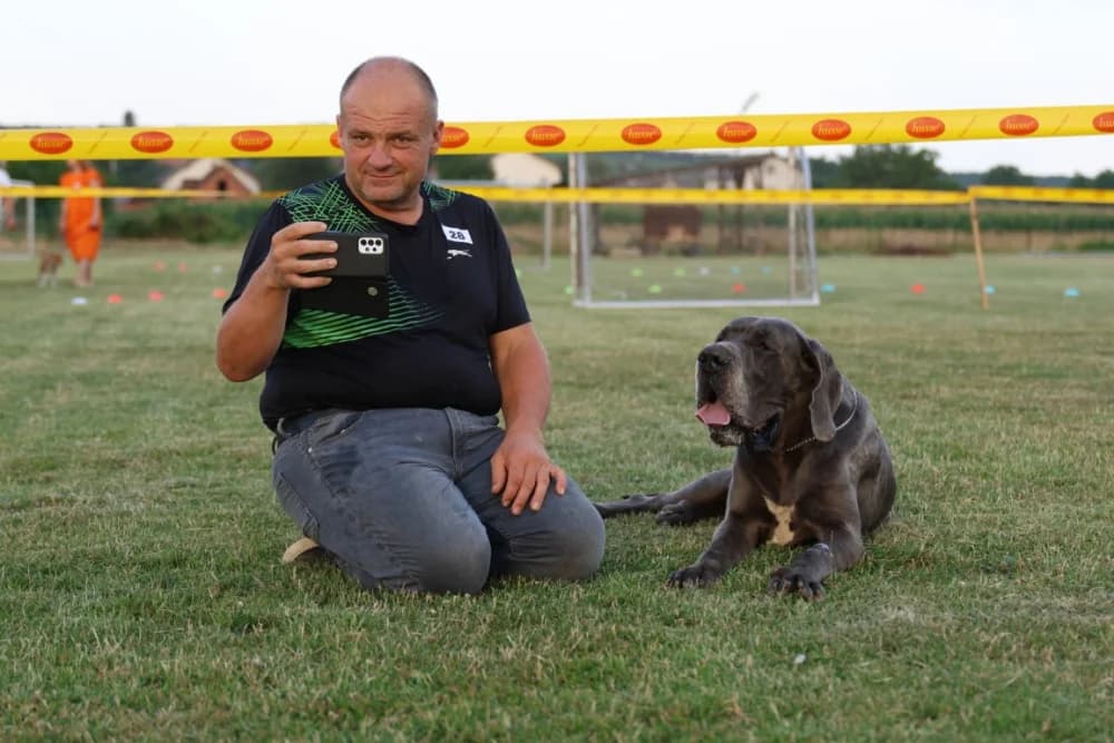 Tena i Tinki te Hrvoje i Skar pobjednici na Reviji pasa u Kutjevu