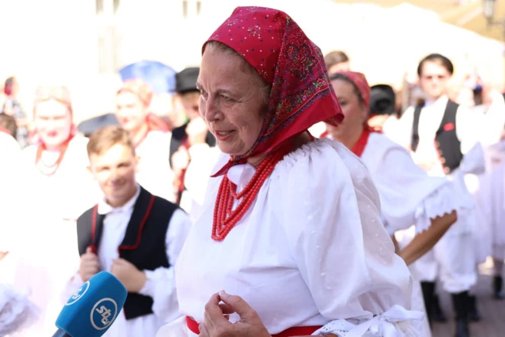 /VELIKA FOTOGALERIJA/ Ljepota tradicije i bogatstvo narodnih običaja dočarana na 58. Đakovačkim vezovima