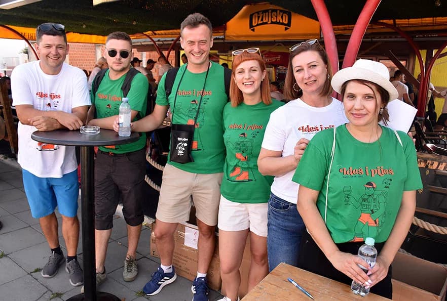 [FOTOGALERIJA] Uz jelo i piće kaptolačkim vinogradima prošlo više od četiri stotine sudionika