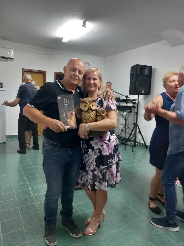 OPET ZABAVA: Uz veličke umirovljenike na zabavi vršnjaci iz Pakraca, Lipika i drugih mjesta