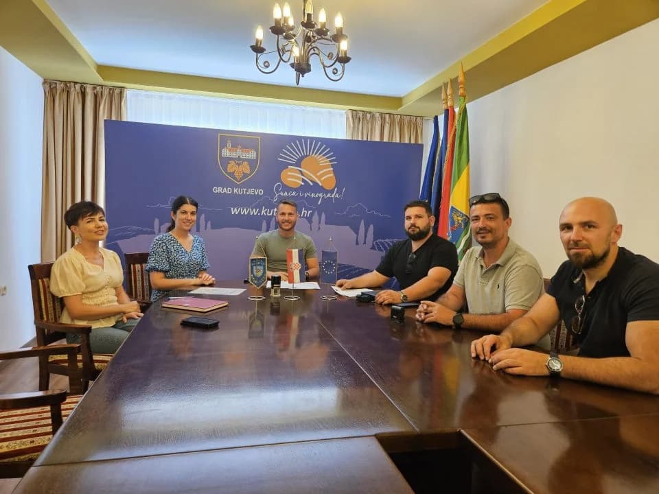 Izgradnja vrtića u Vetovu može početi - potpisan je Ugovor s izvođačem radova