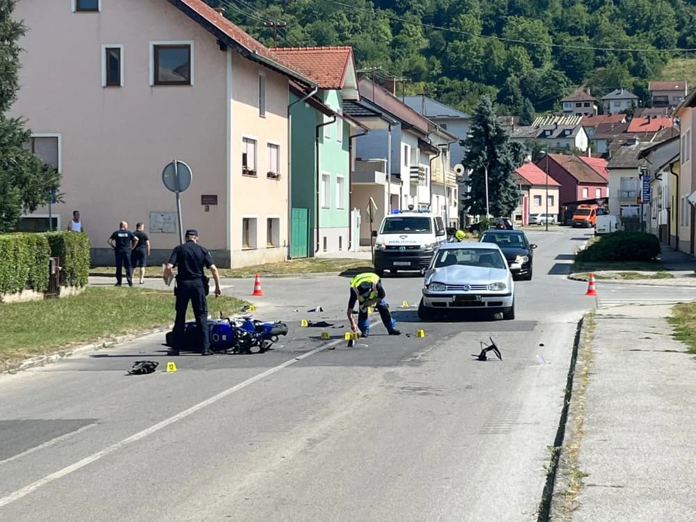 /FOTO/ Danas još jedna prometna nesreća u Požeštini: Ozlijeđeni motociklist prevezen u požešku bolnicu
