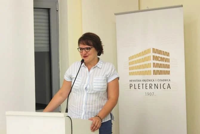 Spisateljica Josipa Pavičić u pleterničkoj Knjižnici i čitaonici održala promociju svoje knjige o narcisoidnoj osobnosti