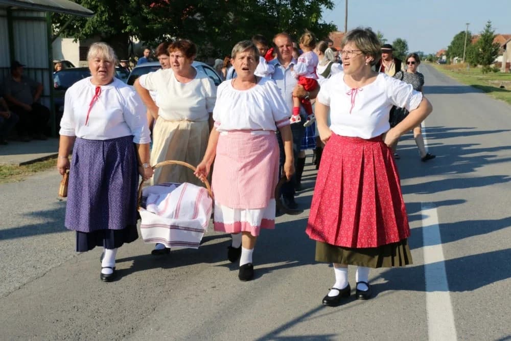 GOSTOVANJE U SUSJEDSTVU: Jakšićki Slovaci se dobro predstavili kod zemljaka