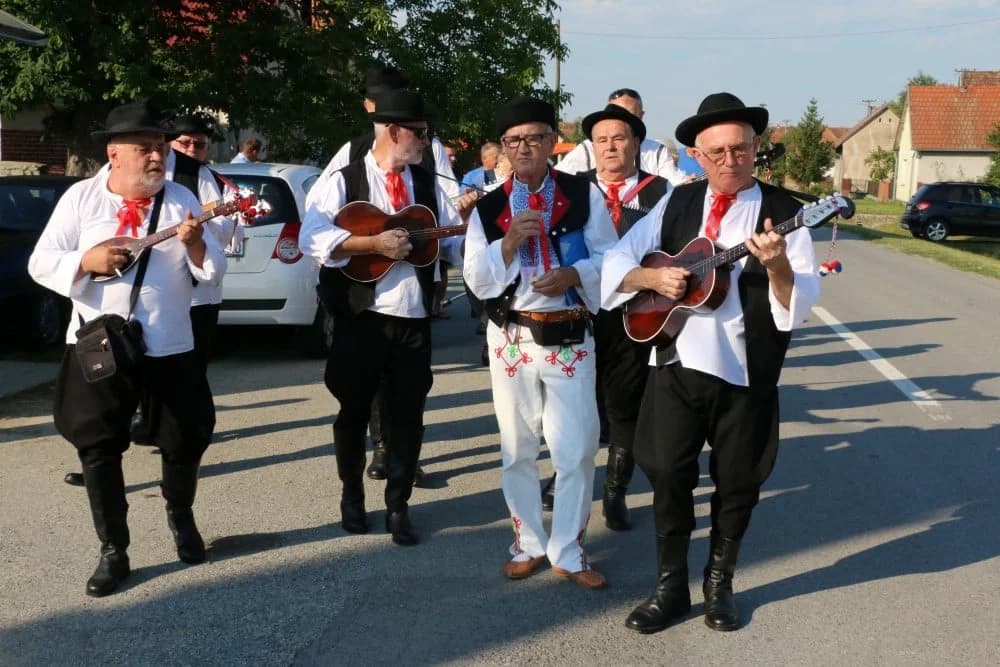 GOSTOVANJE U SUSJEDSTVU: Jakšićki Slovaci se dobro predstavili kod zemljaka