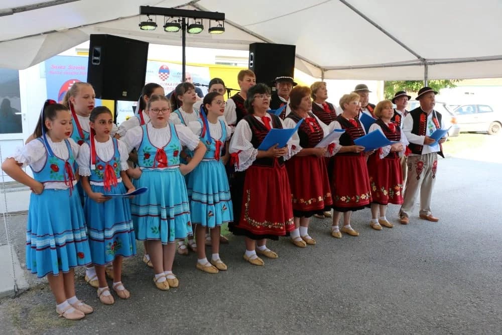 GOSTOVANJE U SUSJEDSTVU: Jakšićki Slovaci se dobro predstavili kod zemljaka