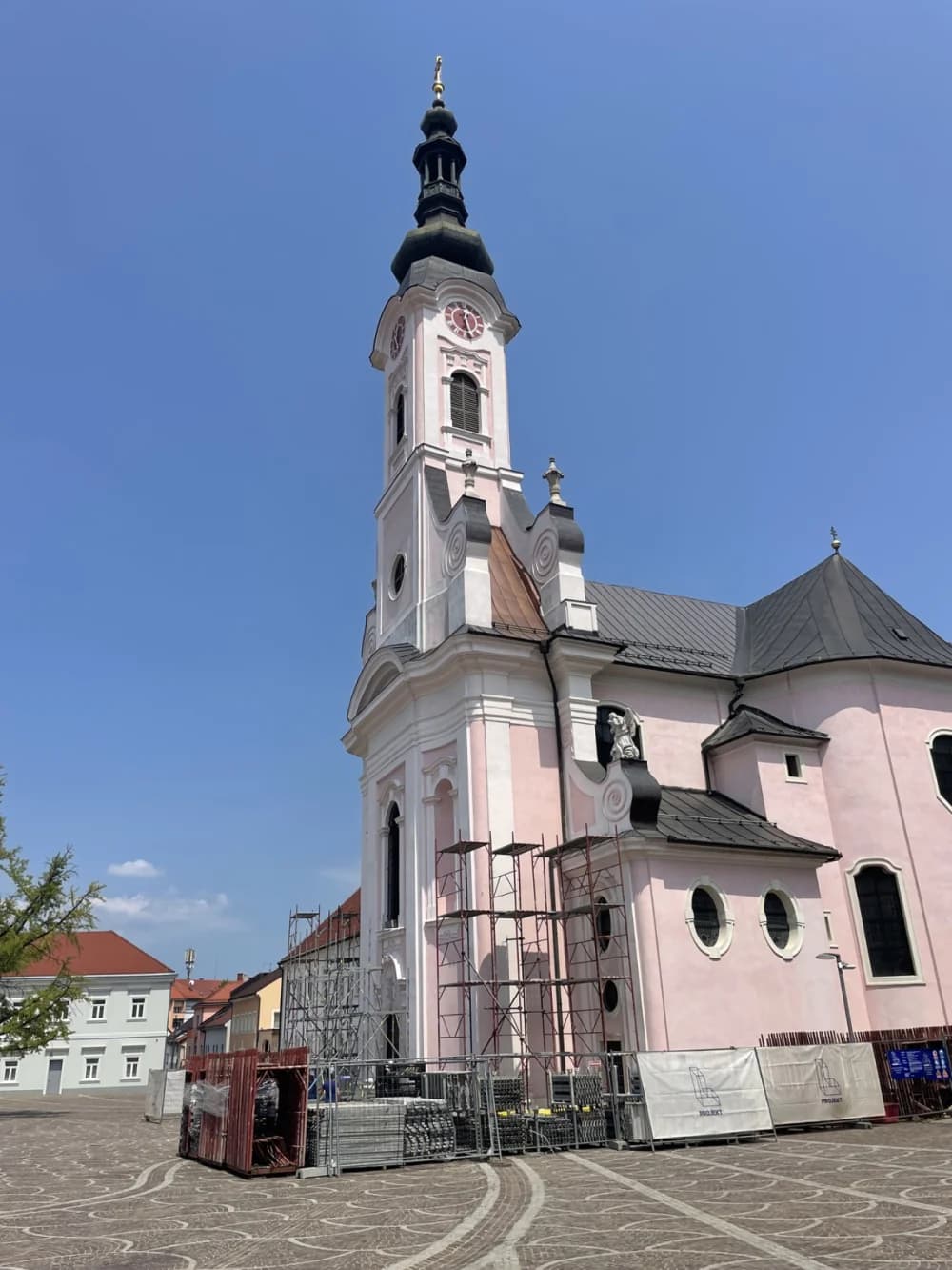 Započeli radovi na konstrukcijskom ojačanju požeške Katedrale