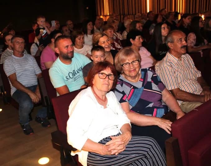 Folklorna društva iz Sjeverne Makedonije, Nizozemske i Indonezije gostovali u Pleternici