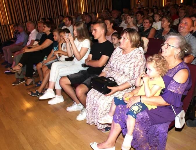 Folklorna društva iz Sjeverne Makedonije, Nizozemske i Indonezije gostovali u Pleternici
