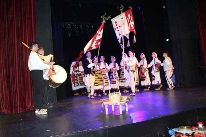 Folklorna društva iz Sjeverne Makedonije, Nizozemske i Indonezije gostovali u Pleternici