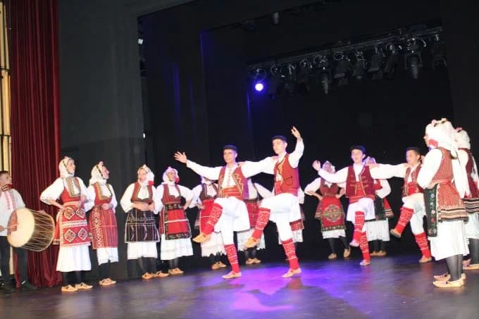 Folklorna društva iz Sjeverne Makedonije, Nizozemske i Indonezije gostovali u Pleternici