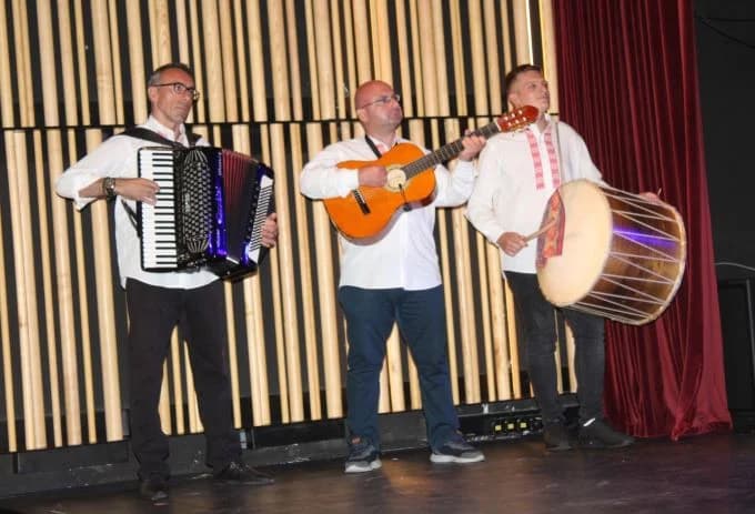Folklorna društva iz Sjeverne Makedonije, Nizozemske i Indonezije gostovali u Pleternici