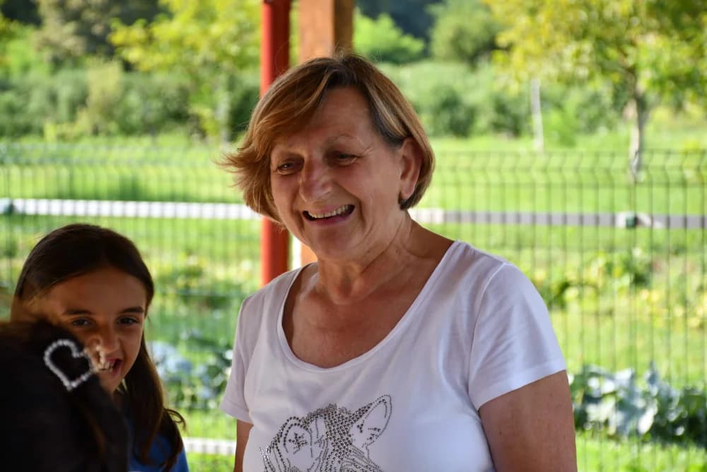 PRIREDBA ČEHA POŽEŠKOG KRAJA: Češke besede Bjeliševca i Kaptola zajedno zapjevale nakon otvorenja ljetne pozornice