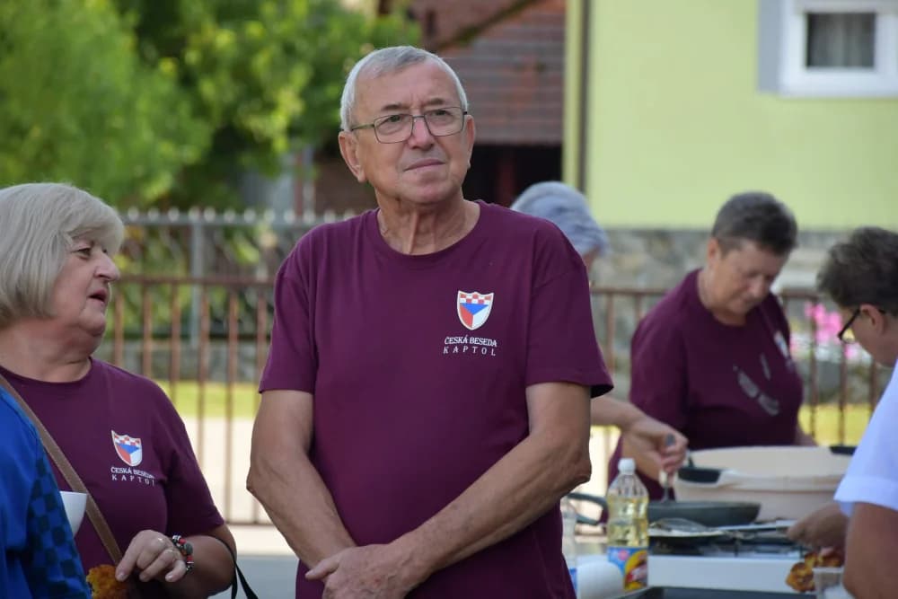 PRIREDBA ČEHA POŽEŠKOG KRAJA: Češke besede Bjeliševca i Kaptola zajedno zapjevale nakon otvorenja ljetne pozornice