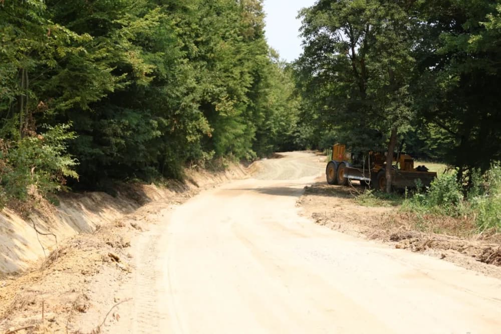 Na području općine Čaglin u tijeku su još jedni infrastrukturni radovi – treća faza uređenja ceste prema Dobrogošću