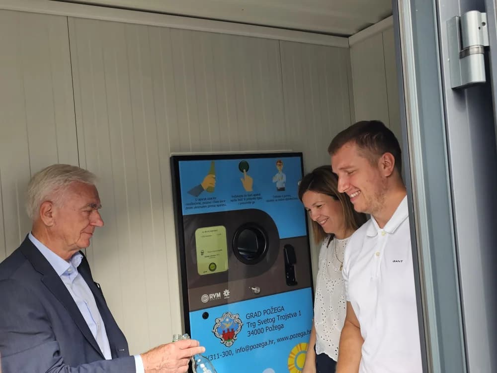 Nova usluga: Uređaj za automatsko prikupljanje ambalaže postavljen u Reciklažnom dvorištu Požega