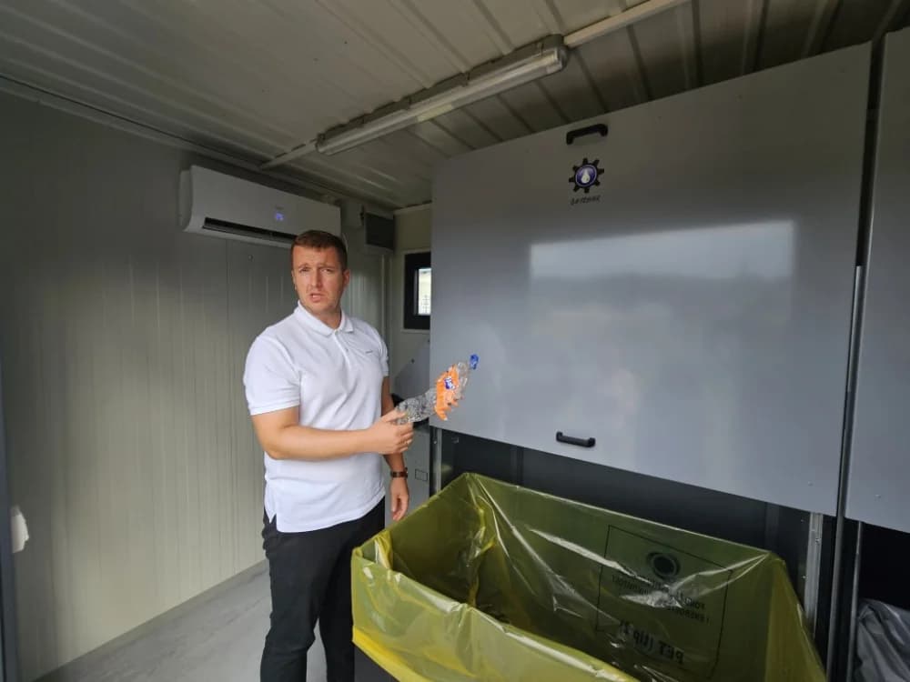 Nova usluga: Uređaj za automatsko prikupljanje ambalaže postavljen u Reciklažnom dvorištu Požega