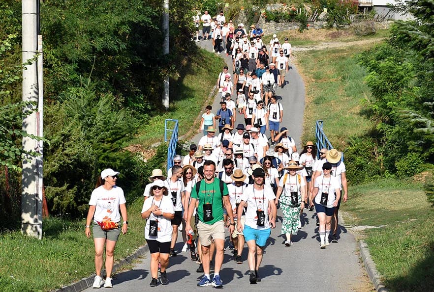 [FOTOGALERIJA] Uz jelo i piće kaptolačkim vinogradima prošlo više od četiri stotine sudionika