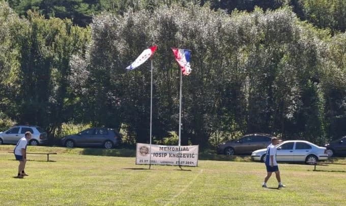 UZ 33. OBLJETNICU POGIBIJE PRIPADNIKA „TIGROVA“ U Novoj Ljeskovici odana počast hrvatskom branitelju Josipu Kneževiću