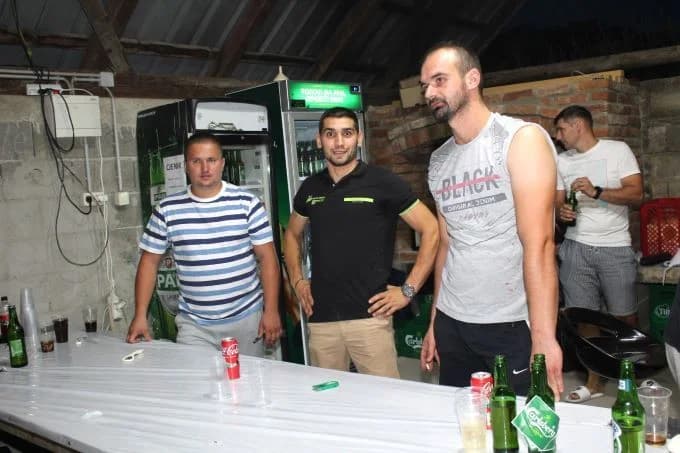 MALONOGOMETNI NOĆNI TURNIR U BUKU: Prvo mjesto i novčanu nagradu osvojila ekipa MNK „Amigo“