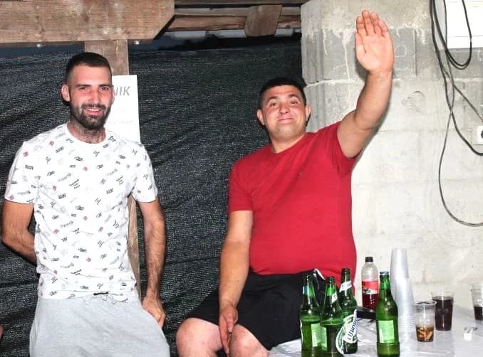 MALONOGOMETNI NOĆNI TURNIR U BUKU: Prvo mjesto i novčanu nagradu osvojila ekipa MNK „Amigo“