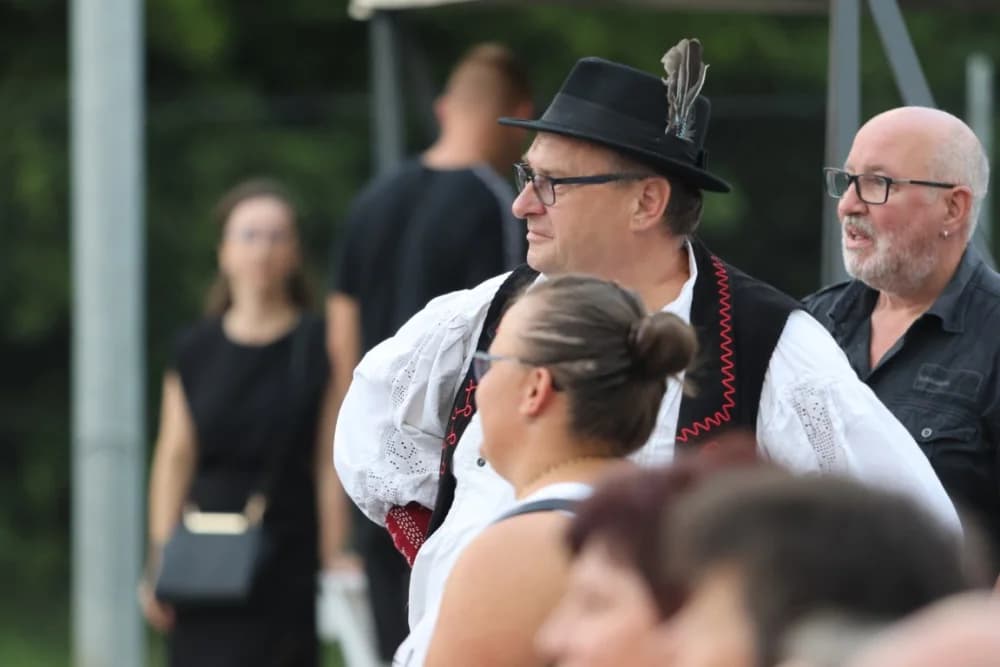 Poljadija u srcu: Odjekivale su pjesme i stari napjevi na tradicionalnoj manifestaciji u Grabarju