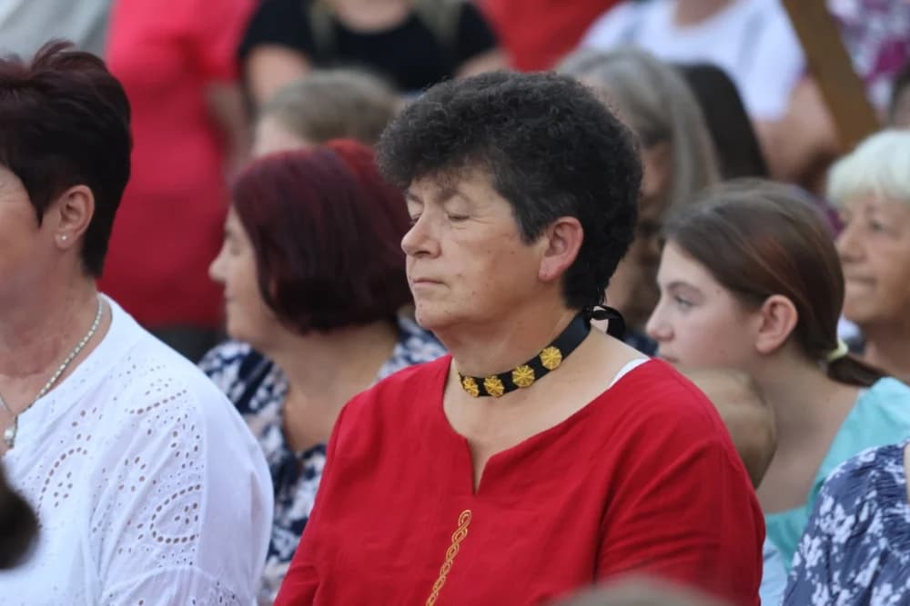 Poljadija u srcu: Odjekivale su pjesme i stari napjevi na tradicionalnoj manifestaciji u Grabarju