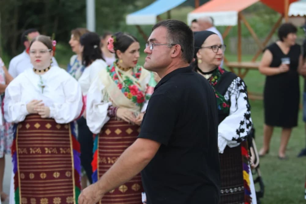 Poljadija u srcu: Odjekivale su pjesme i stari napjevi na tradicionalnoj manifestaciji u Grabarju