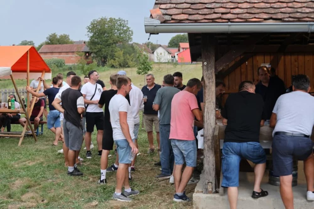 Poljadija u srcu: Odjekivale su pjesme i stari napjevi na tradicionalnoj manifestaciji u Grabarju