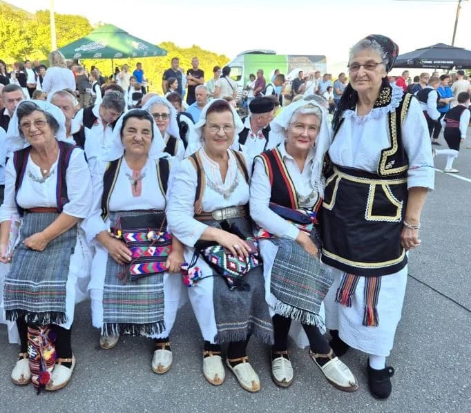 PLETERNIČKI KUD “RAMA“ Zapažen nastup na manifestaciji ”Večer folklora župa Potkraj i Turbe” u Bosni i Hercegovini