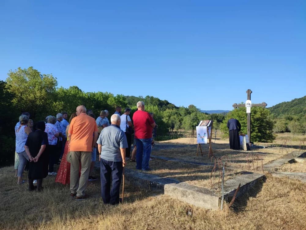 ILINJE U STRIJEŽEVICI: Bogosluženje uz mali broj vjernika – izostali prigodni program i narodno veselje