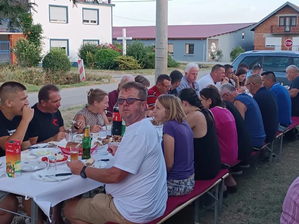 MJEŠTANI NA OKUPU: Žitelji Novih Bešinaca družili se sa susjedima, te onima koji rade u inozemstvu