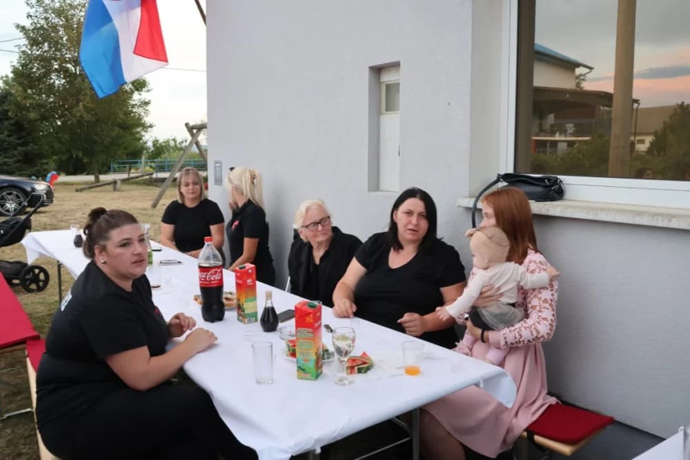 MJEŠTANI NA OKUPU: Žitelji Novih Bešinaca družili se sa susjedima, te onima koji rade u inozemstvu