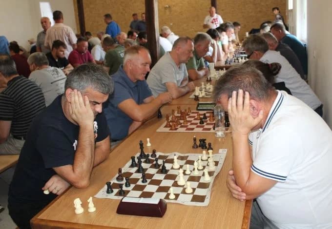 ODRŽAN ŠAHOVSKI TURNIR U ČAGLINU: Prvo mjesto osvojio velemajstor Zoran Jovanović