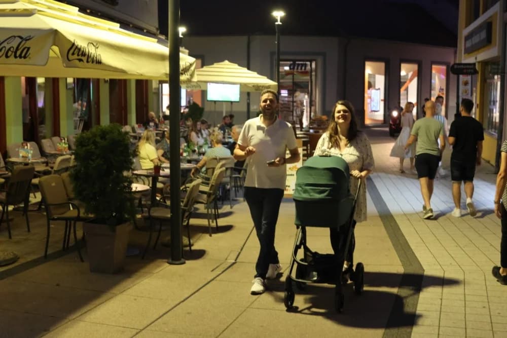 Domaćih sedam glazbenika u čast legendarnog Kiće Slabinca pjevalo i sviralo njegove najljepše pjesme