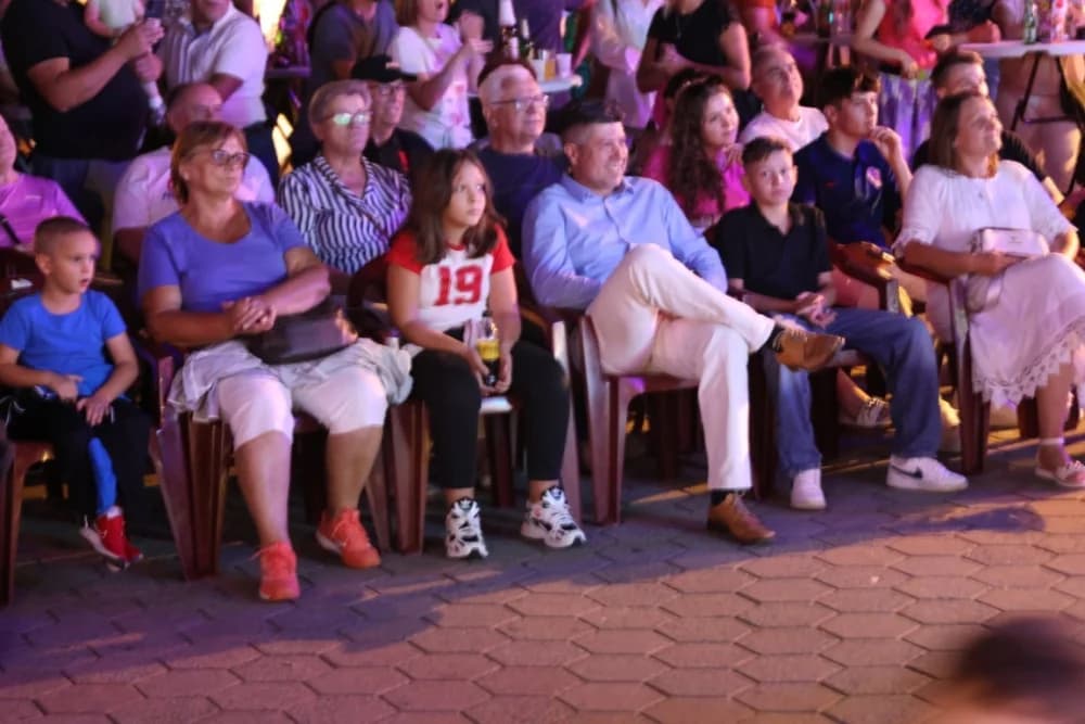 Domaćih sedam glazbenika u čast legendarnog Kiće Slabinca pjevalo i sviralo njegove najljepše pjesme